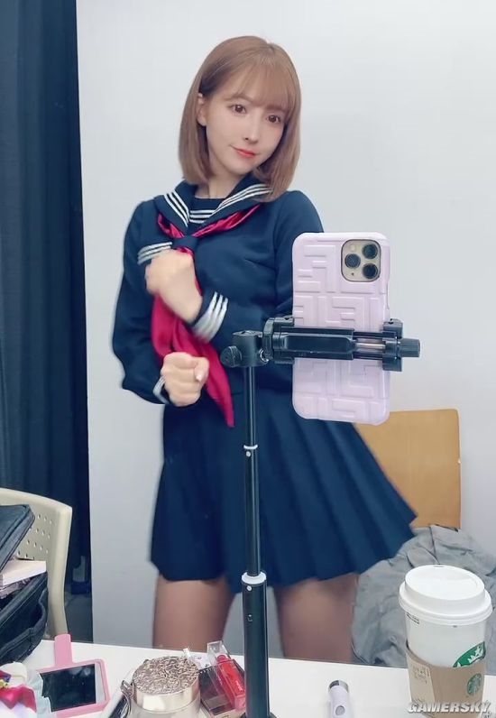 三上悠亚开通TikTok 扮高中女生跳抖音热舞